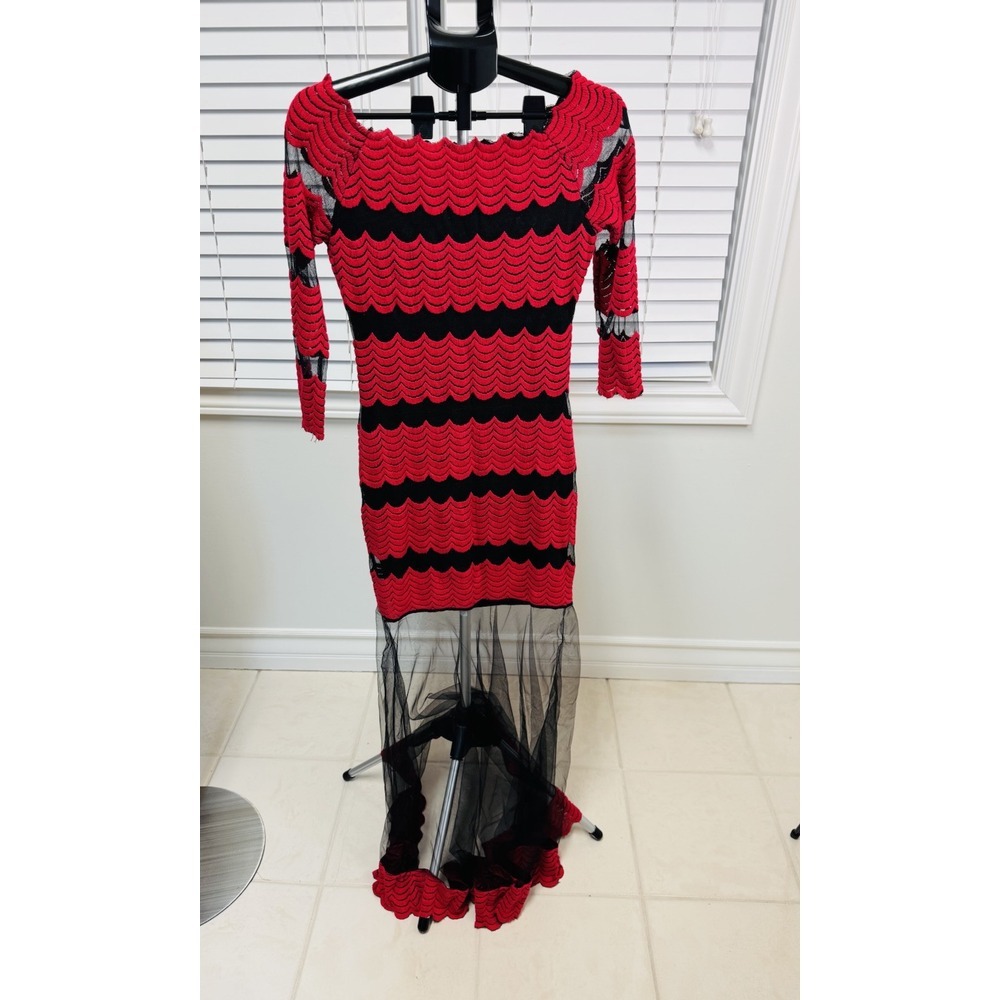 Women's Nora.z Paris Boutique Red & Black Maxi Dress Size Large Sheer Hem Prom - Picture 2 of 11